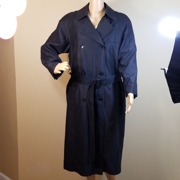 London Fog Jackets & Blazers - London Fog Black Overcoat / Trench Coat. Sz 10P
